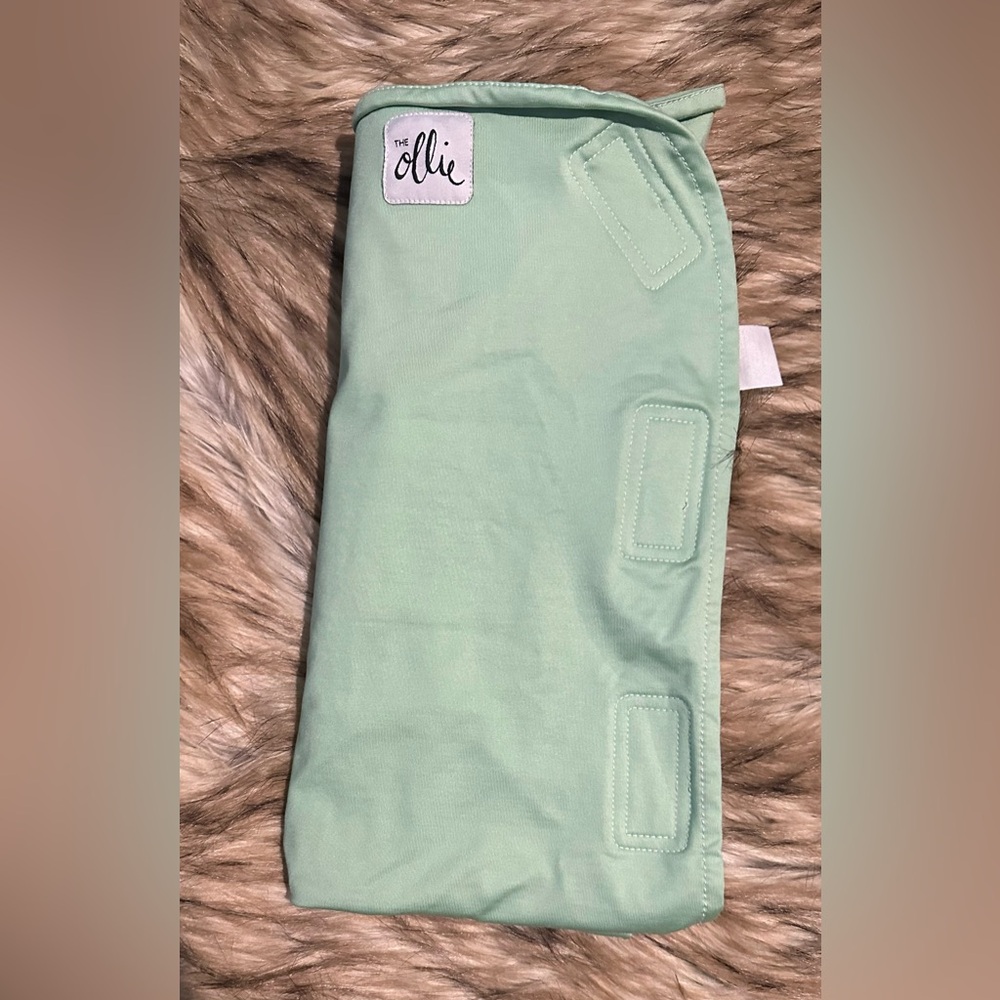 Ollie Swaddle mint green EUC